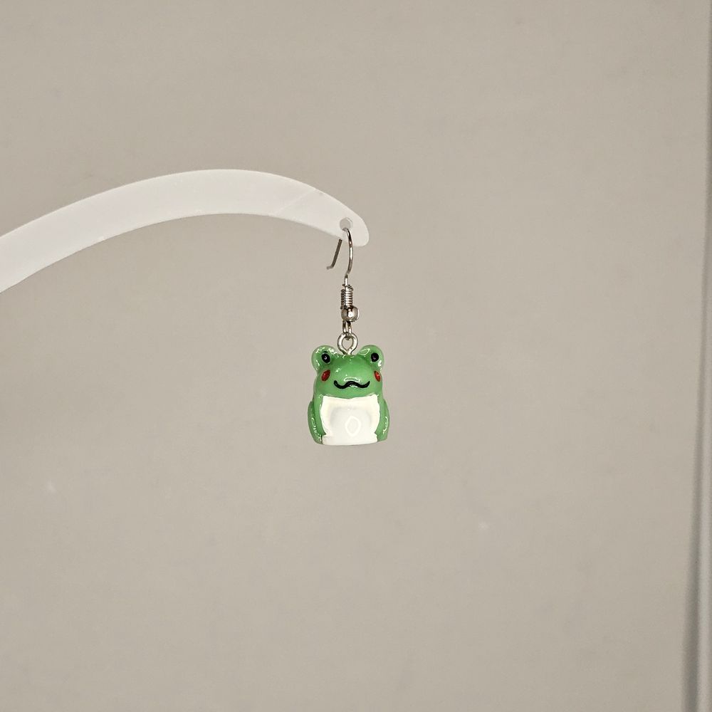 Item #235 Frog Earring