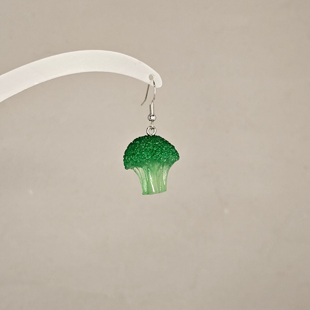 Item #145 Broccoli Earring