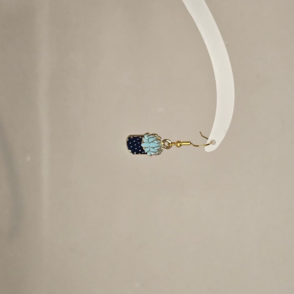 Item #204 Plant Earring