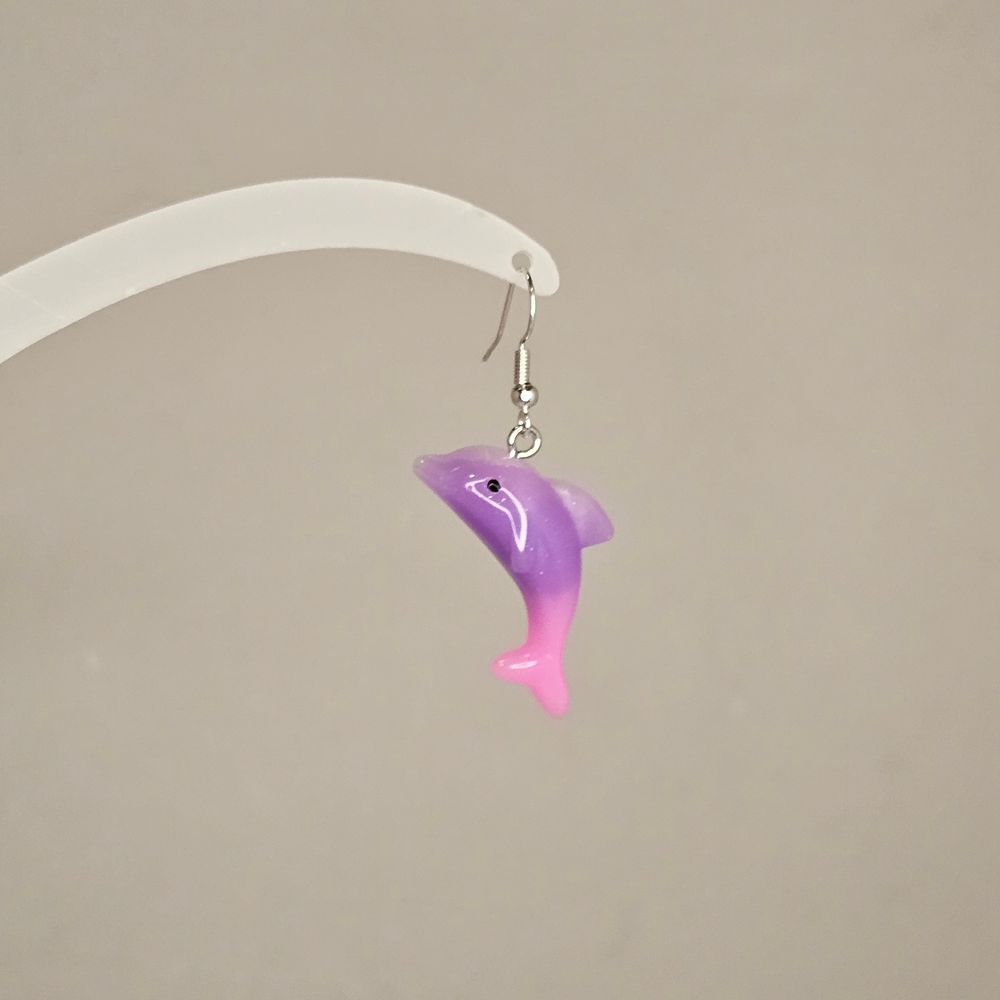 Item #241 Dolphin Earring