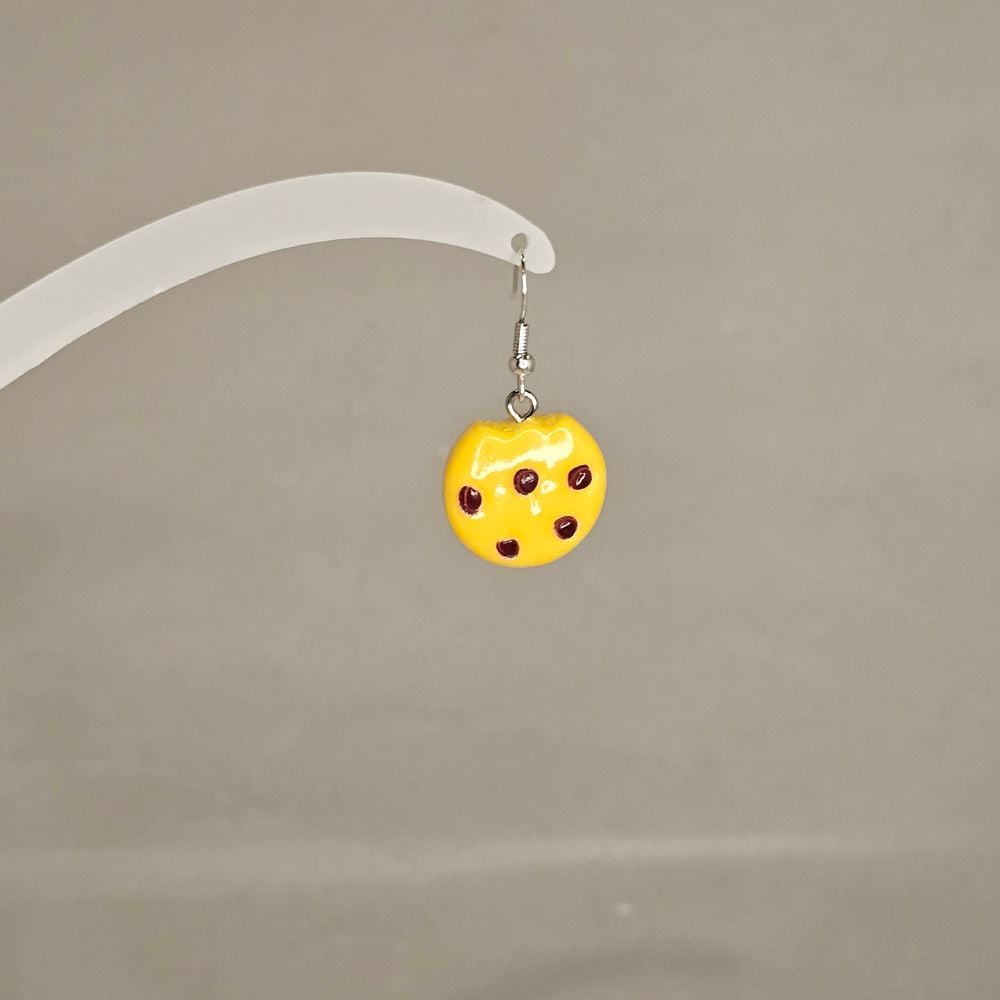 Item #101 Chocolate Chip Cookie Earring
