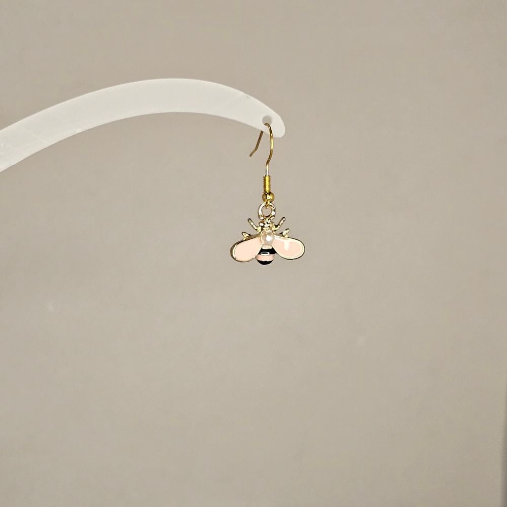 Item #218 Bee Earring